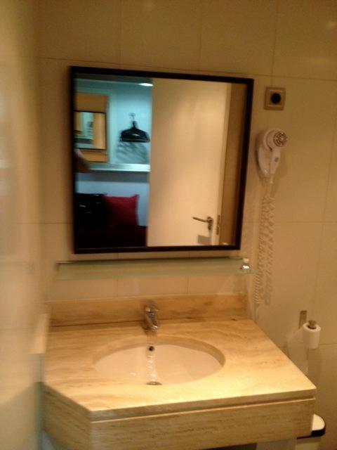 Puerta Del Sol Carretas Apartaments & Rooms Madrid Dış mekan fotoğraf